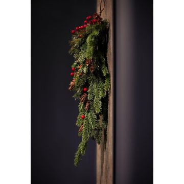 Kunst Wanddeko Tannengesteck GLOMMA mit Beeren, Zapfen, rot-grün, 65cm